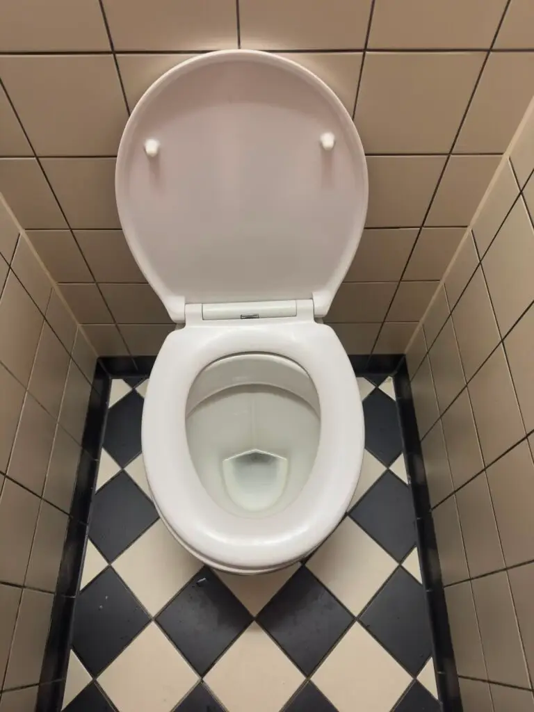 Recent monthly planned maintenance visit to a local retail outlet in Swindon
